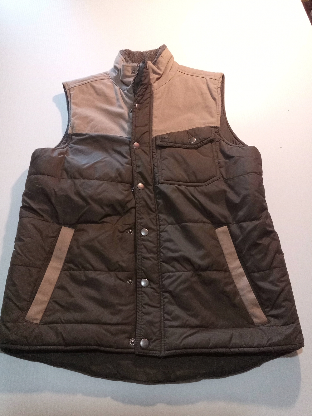 Northern Territory Men's Brown/Beige Puffer Vest Snap Front Pockets Size M